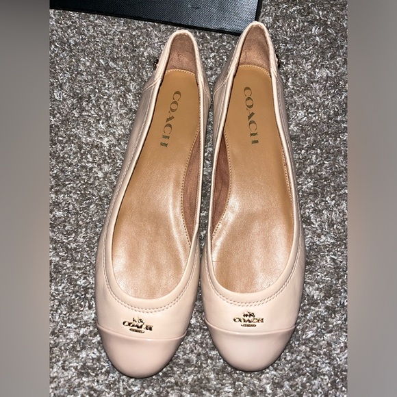COACH CAP TOE NUDE BALLET FLATS - Picture 2 of 7